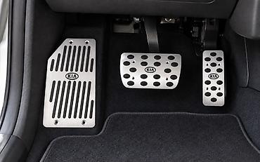 pedal başlığı: Kia üçün pedal üzlükləri dəsti — 3 ədəd KIA loqolu, gümüşü rəngli — 2