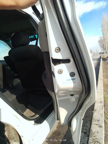 Toyota: Toyota Vista: 2003 г., 2 л, Автомат, Бензин, Универсал at lalafo.kg — 13 Toyota: Toyota Vista: 2003 г., 2 л, Автомат, Бензин, Универсал — 13