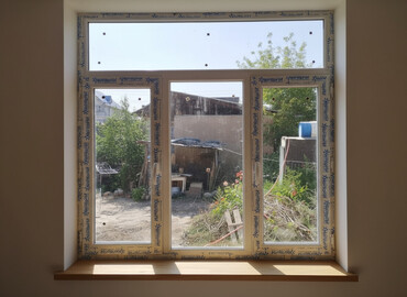 дом в антоновке: Пластиковые окна на заказ, Форточка