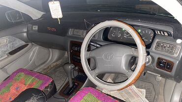 авто на метал: Toyota Camry: 1998 г., 2.2 л, Автомат, Газ, Седан