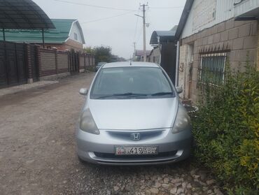 авто кия: Honda Fit: 2002 г., 1.3 л, Вариатор, Бензин, Хэтчбэк