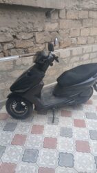 мотоцикл в баку: Salam alekum. moped satilir ideal veziyetdedi her seyi yenidir demey