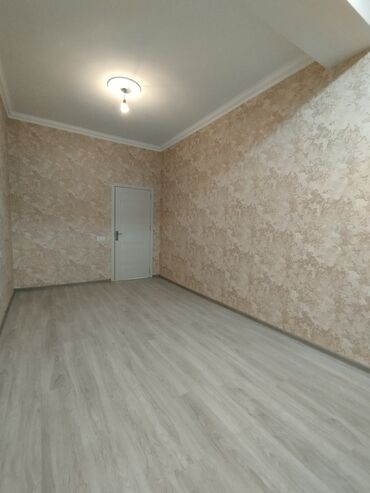 Kafel və metlax: Masazirda Bina evi yol kenarinda 10/3 mertbesi 74.kv 2 otaq — 8