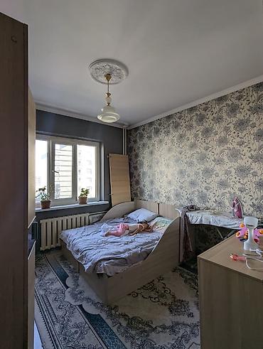 center: 4 комнаты, 75 м², Карпинка 106 серия, 6 этаж, Косметический ремонт — 6