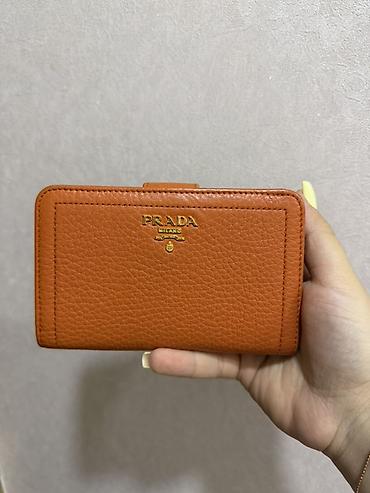 Prada Milano qadın pulqabısı ORIGINAL - Material: toxumalı təbii dəri