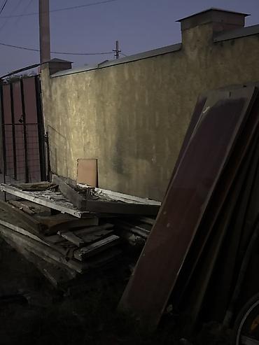 После ремонта старые доски двери и рамки, пожалуйста заберите кому at lalafo.kg После ремонта старые доски двери и рамки, пожалуйста заберите кому