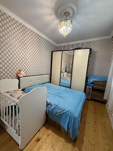 heyet evi yasamal: 2 otaqlı, 70 kv. m, Orta təmir — 10