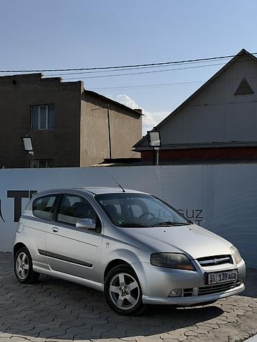Chevrolet Kalos: 2008 г., 1.4 л, Механика, Бензин, Хэтчбэк