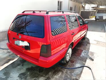 snimu v arendu stolovuju kafe: Volkswagen Golf Variant: 1998 г., 1.8 л, Механика, Газ, Универсал