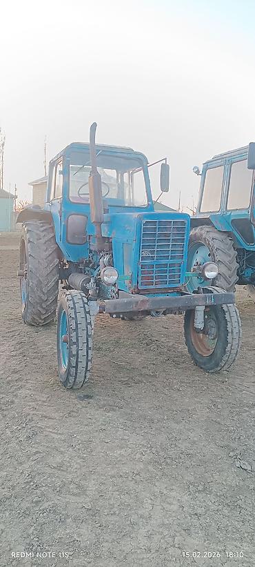 Traktorlar: Traktor “Belarus” (MTZ seriyası) - Rəng: mavi, kabinalı - Arxa — 26