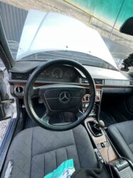 Mercedes-Benz: Mercedes-Benz 220: 1994 г., 2.2 л, Механика, Бензин, Универсал — 10