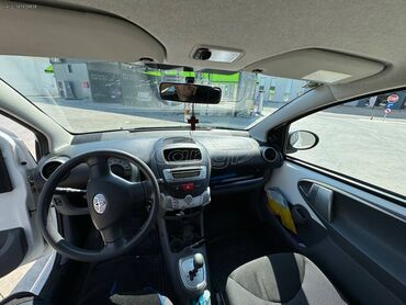 Toyota: Toyota Aygo: 1 l. | 2011 έ. Χάτσμπακ — 15
