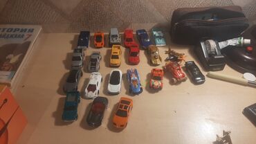 uşaq oyuncaqları taçki: Hot wheels maşinlar tam ideal vəziyyətdədir