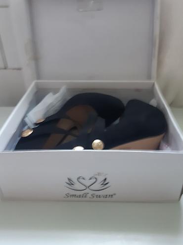 kappa boots: Elegantne nove crne cipele Small Swan - Model: salonke sa visokom — 2