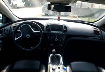 Opel Insignia: 2 l. | 2014 έ. | 228997 km. | Πολυμορφικό