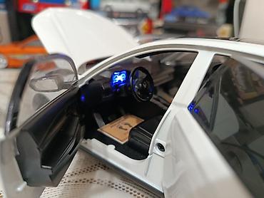 dəmir pullar: Honda Accord 2.0T – 1:18 miqyaslı metal kolleksiya modeli - Material — 4
