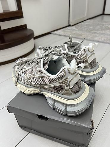 soft shell: Мужские кроссовки, 43, Balenciaga, Новый, цвет - Серый, Самовывоз — 4