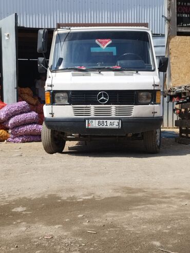лоток бетон: Жүк ташуучу унаа, Mercedes-Benz, Стандарт