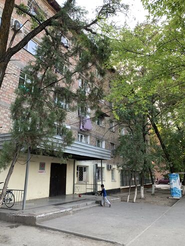 купить комнату гостиничного типа в бишкеке: 18 м², Без мебели