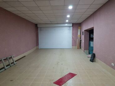 Həyət evləri və villaların satışı: 6 otaqlı, 350000 kv. m, Orta təmir — 28