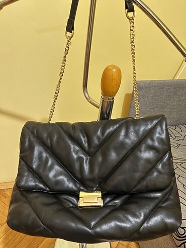 nike obuca za zimu: Shoulder bag, Zara, Material: Faux leather