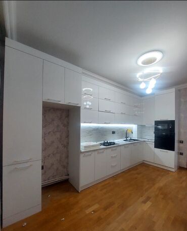 mdf metbex mebelleri: Mətbəx mebeli
270×540
2 ay işlenib 
baha qurulub
satılır 2400
