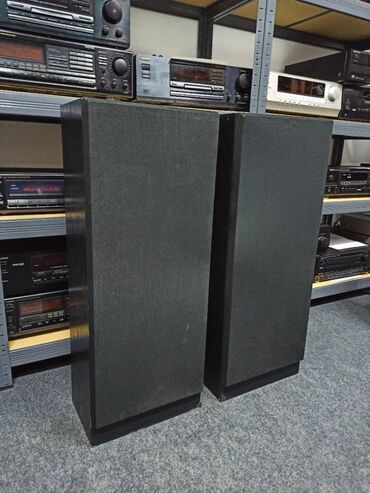 Zvučnici i stereo sistemi: Hitaka HT-84 BL cetvorosistemac sa mrezicama koje se ne skidaju. 6 — 1