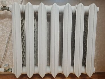 cuqun radiator satilir: İşlənmiş Seksiyalı Radiator IDEAL, Çuqun, Ünvandan götürmə