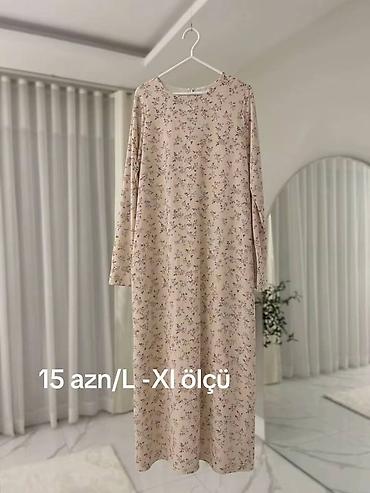 Şəxsi əşyalar: Mədinə ipəyindən tikilib 
Ölçü: L–XL
Qiymət: 15 AZN — 1