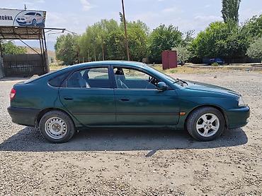 авто ярис: Toyota Avensis: 2002 г., Лифтбек — 2