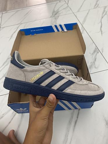 dunk low: Мужские кроссовки, 39, 39.5, 40, Adidas, Новый, цвет - Серый, Платная доставка, Самовывоз — 1