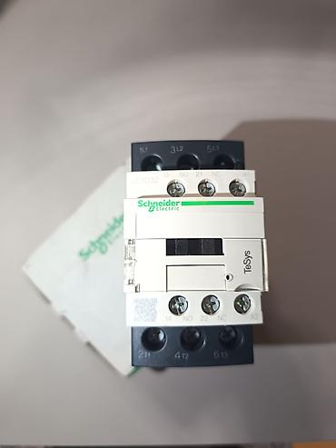 elektro mişar: Schneider Electric Elektrik avtomat, 3 faza — 3
