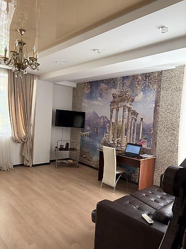 Продажа коттеджей и домов: 5 и более комнат, 283 м², 256 соток, Бишкек, 12 мкр Риэлтор — 25