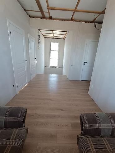 Продажа коттеджей и домов: Продаётся жилой двухэтажный утеплённый дом с высоким фундаментом и — 25