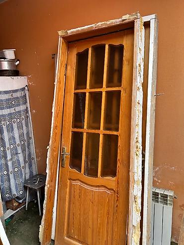 2 el mebel: Qapı 5 ədəd işlənmiş normal vəziyyətdə 300 azn şüşələri ilə birlikdə — 1