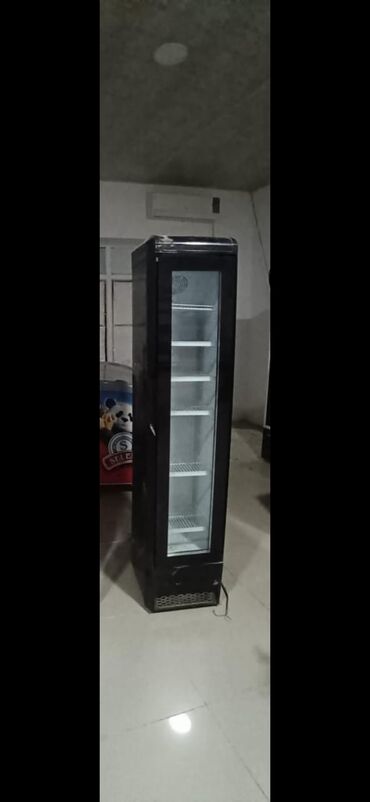 i̇şlənmiş soyuducular: Vitrin soyuducu 
Tecili 220 azn satilir
Ünvan Zirə 
Nika