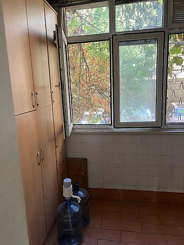 icare obyek: Ofis Nizami metrosunun yanında, "Çeburaşka" aptekin üstündə yerləşir — 8