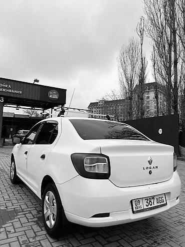 авто ярис: Renault Logan: 2014 г., 1.6 л, Механика, Бензин, Седан — 2