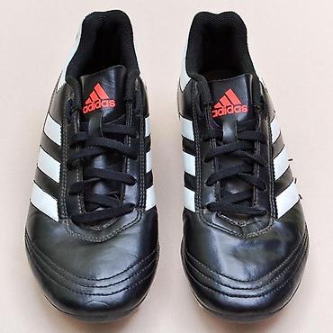 Бутсы: Футбольные бутсы Adidas (классическая серия, черные с белыми тремя — 3