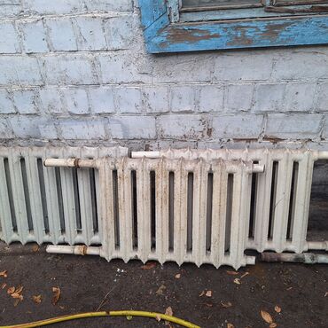 чугунные батареи новые: Продаю чугунный батарея по 8 секция 
5 комплект