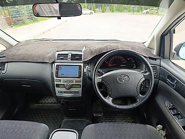 Toyota: Toyota Ipsum: 2004 г., 2.4 л, Автомат, Бензин, Минивэн — 11