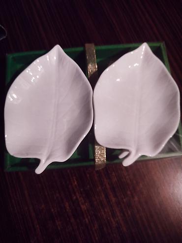 ramazan dekor: Yarpaq formasında 2 ədəd dəsti. - Material: ağ - Forma: yarpaq — 2