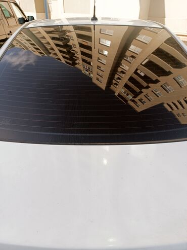 Chevrolet: Chevrolet Aveo: 1.6 l | 2015 il 220000 km Sedan — 13