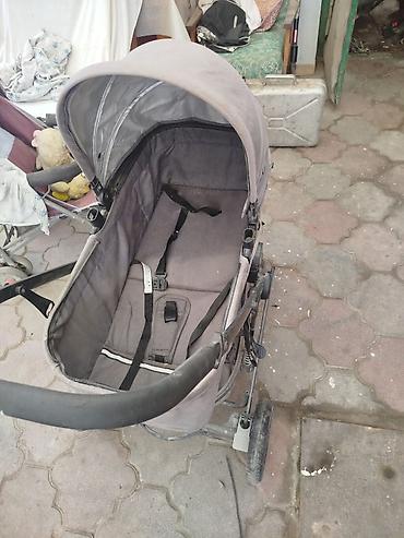 Коляски: Детские коляски + трюмо с зеркалом 1) Коляска розовая :800 сом - — 2