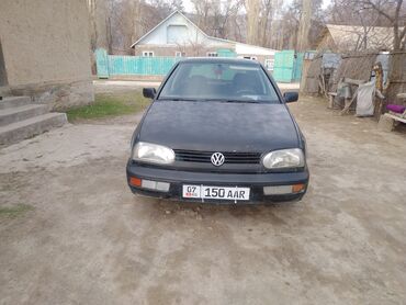 запчасти на опель вектра а: Автомобиль Volkswagen Golf, модель 1990-х годов, представлен в кузове