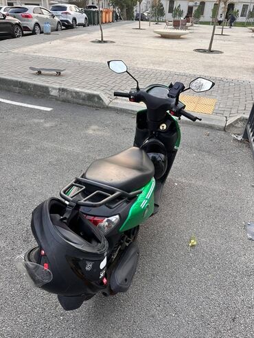 Mopedlər,skuterlər: - ZIGZAG, 5000 km — 4