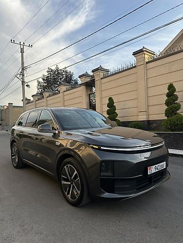 jac refine l6 max: Lixiang L6: 2024 г., 1.5 л, Автомат, Гибрид, Кроссовер — 2