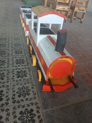 trikotaj uşaq şortikləri: Gül qabı Qatar formasında