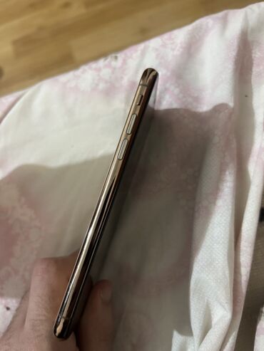 Apple iPhone: IPhone Xs, 256 GB, Qızılı, Face ID — 9