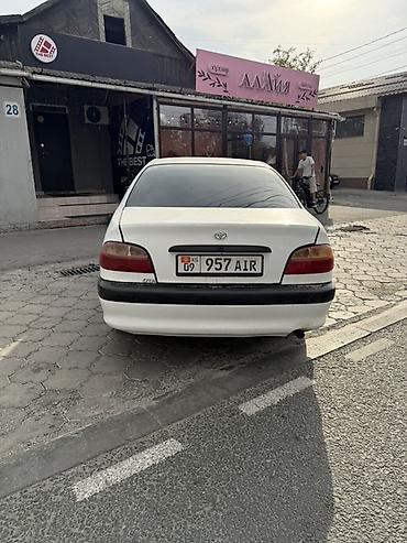 Toyota: Toyota Avensis: 1998 г., 2 л, Механика, Газ, Седан — 3